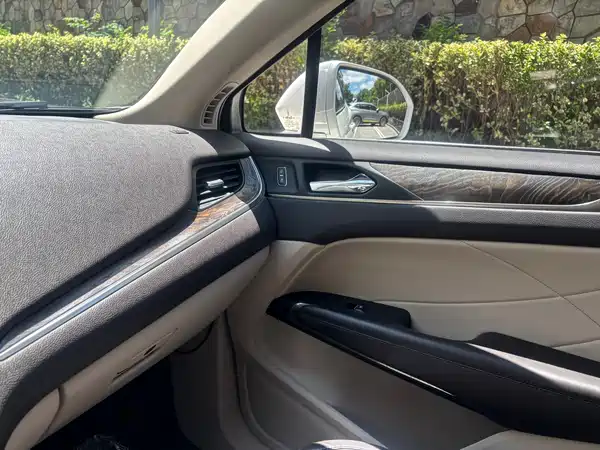Lincoln MKC 2017