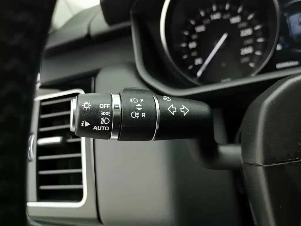 Land Rover Range Rover Sport 2018 — фото 21