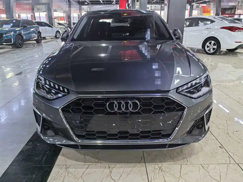 Audi A4L 2020