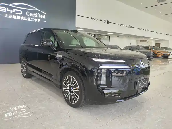 Denza N8L 2025