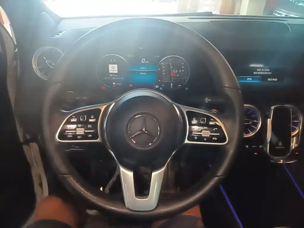 Mercedes-Benz GLA 2021 — фото 11