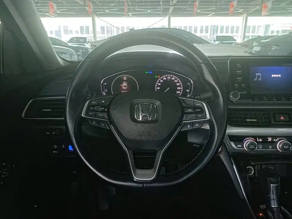 Honda Accord 2021 — фото 11