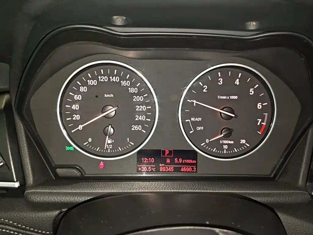 BMW 2 Series Station Wagon 2016 — фото 12
