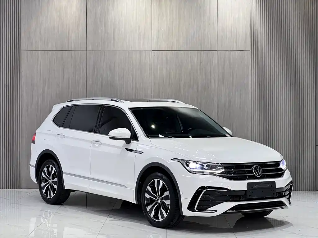 Volkswagen Tiguan L 2021 — фото 3