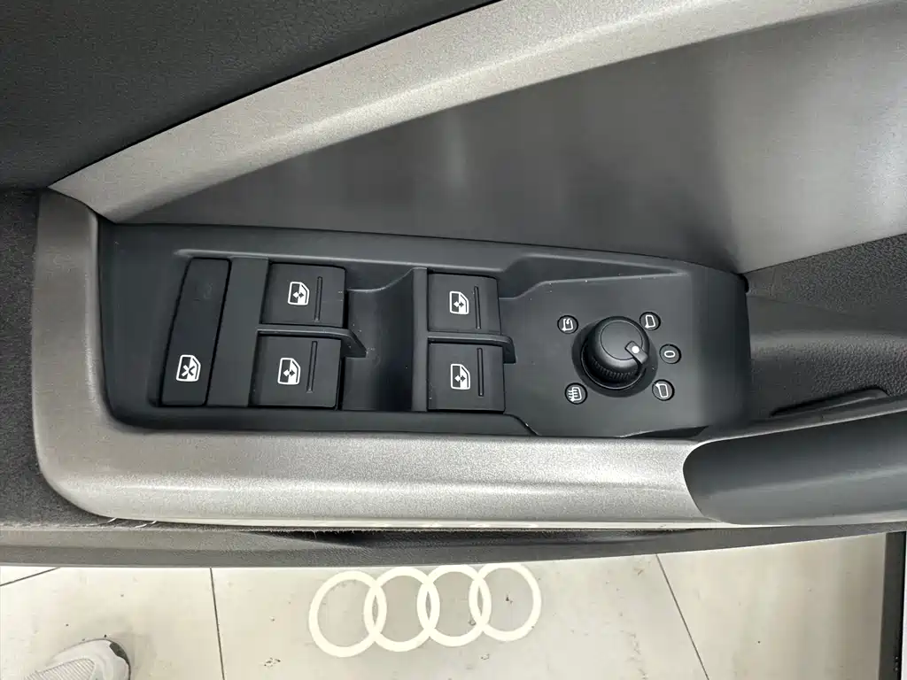 Audi Q3 2022 — фото 17
