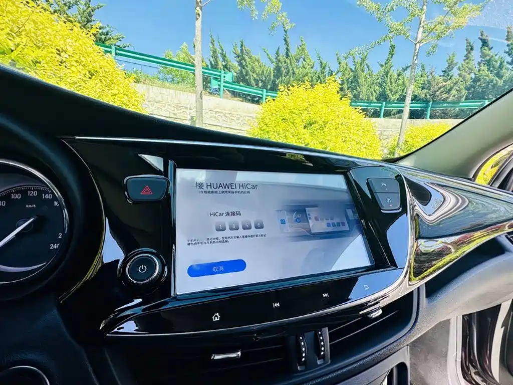Buick Envision Plus 2020 — фото 8