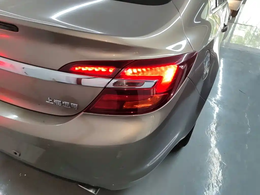 Buick Regal 2015 — фото 8