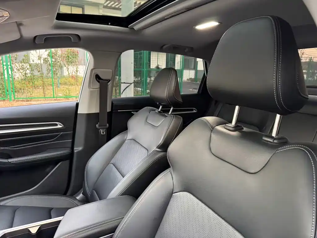 Geely Emgrand 2023 — фото 13