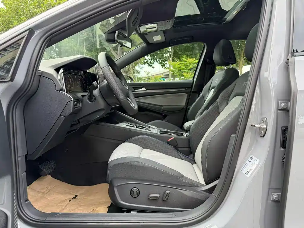 Volkswagen Golf 2026