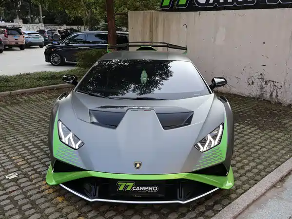 Lamborghini Huracan 2021