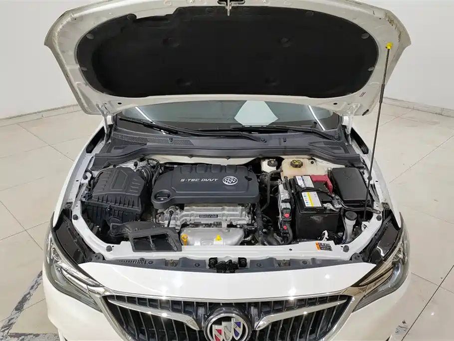 Buick Excelle 2022 — фото 10