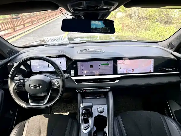 Geely Xingyue L 2024