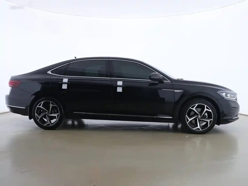 Volkswagen Passat 2024