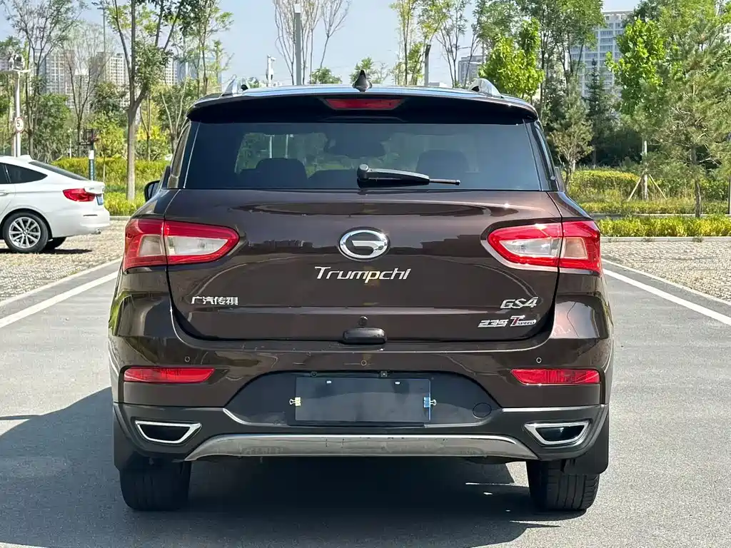 GAC Trumpchi GS4 2016 — фото 5