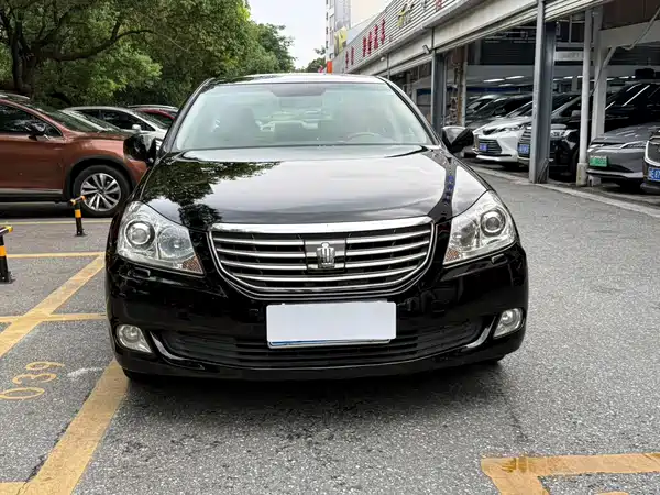Toyota Crown 2010