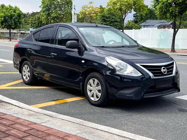 Nissan Sunny 2016
