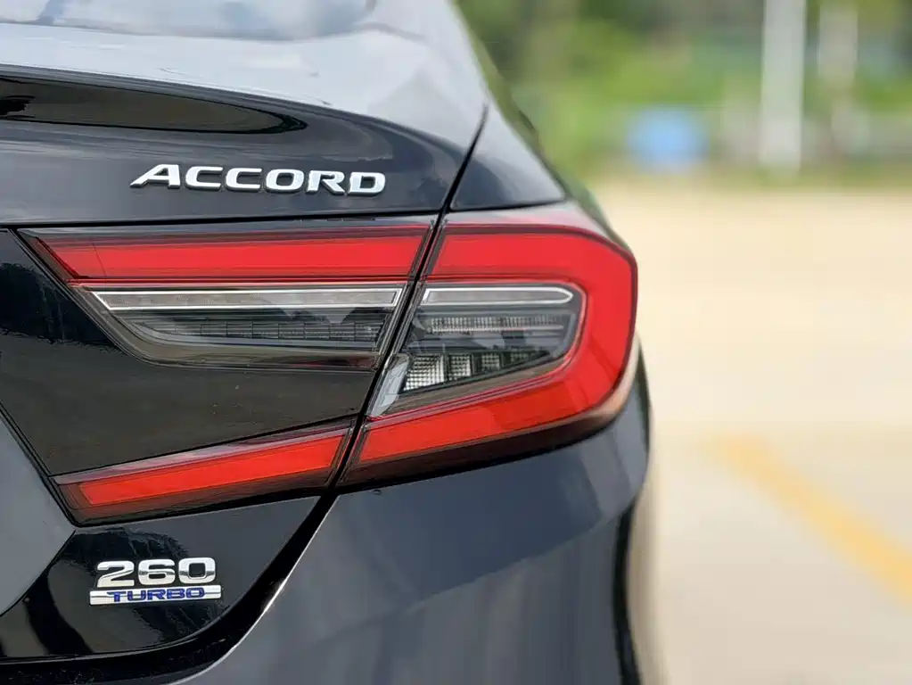 Honda Accord 2023 — фото 22
