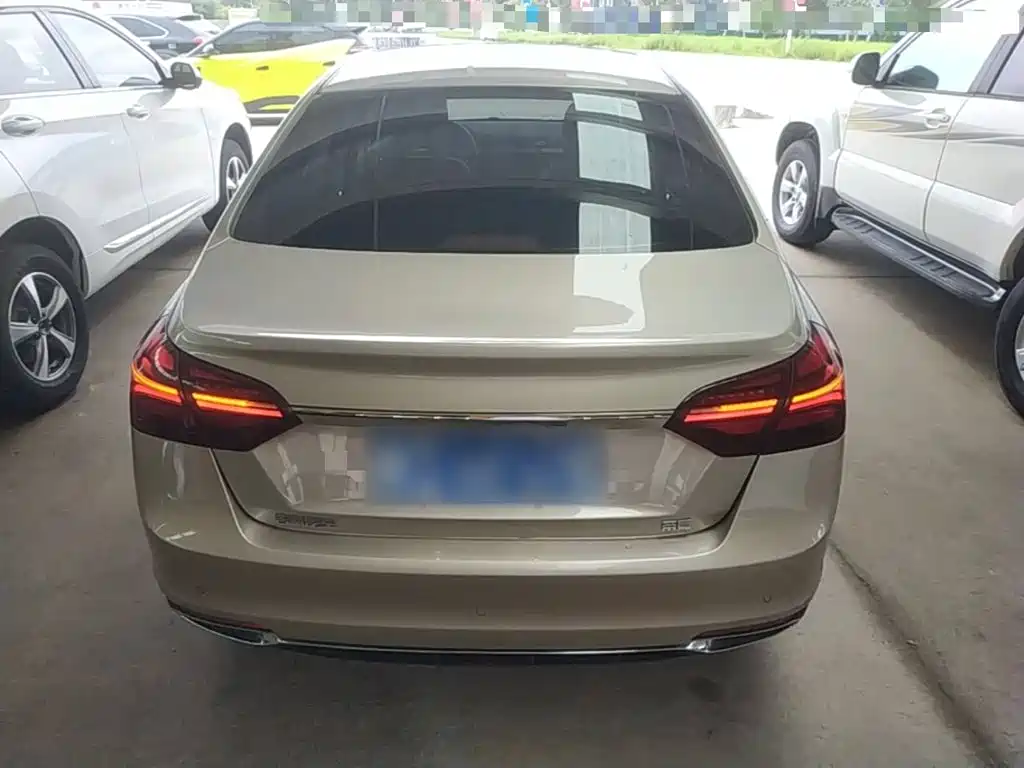 Geely Emgrand 2020