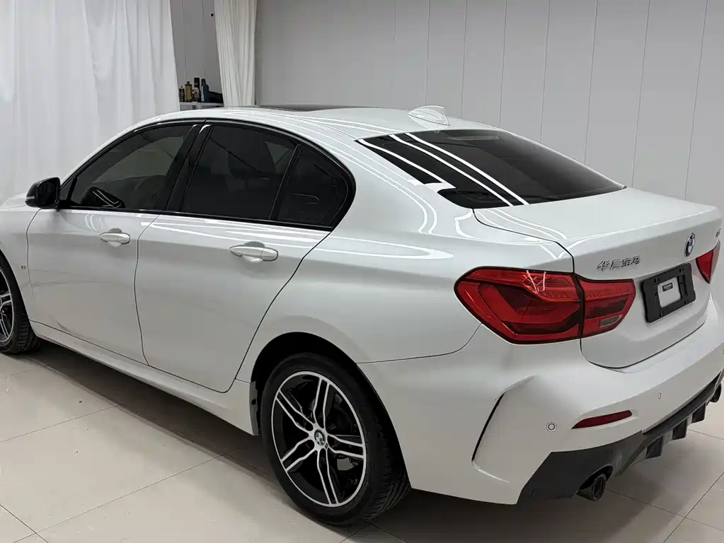 BMW 1 Series 2022