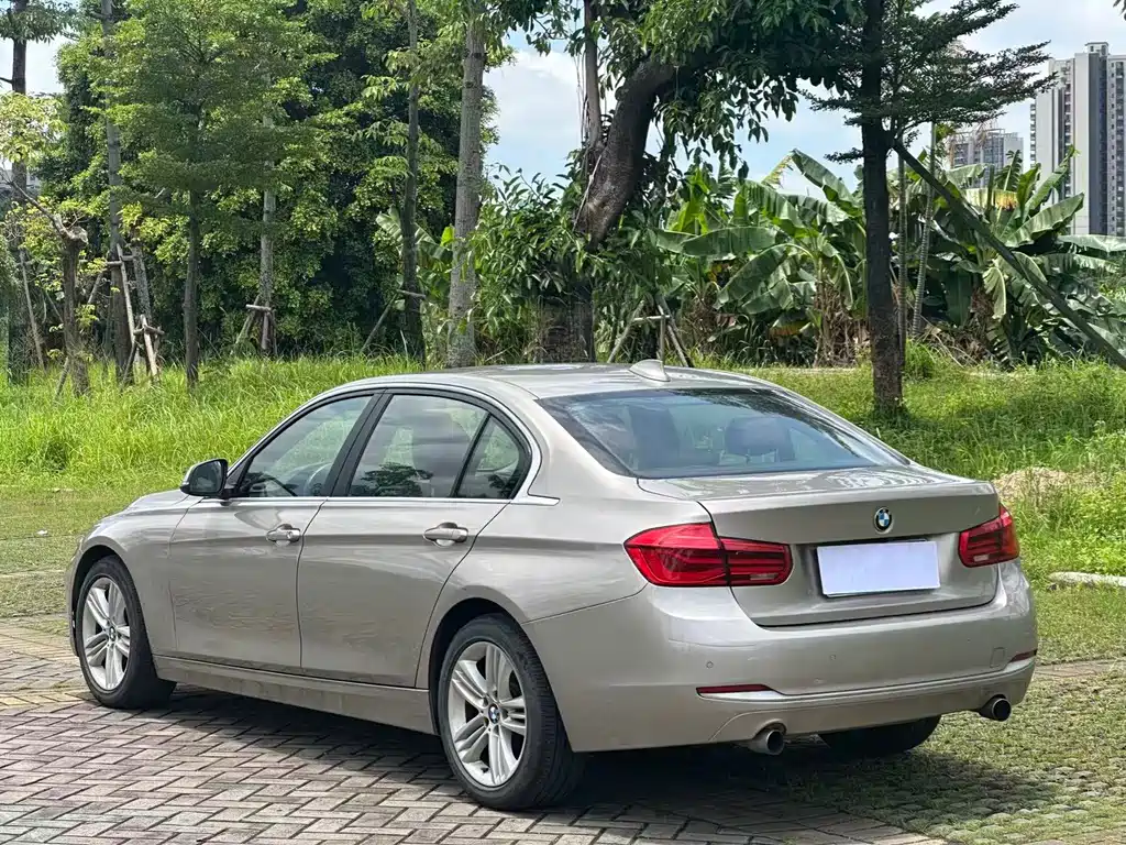 BMW 3 Series 2016 — фото 11