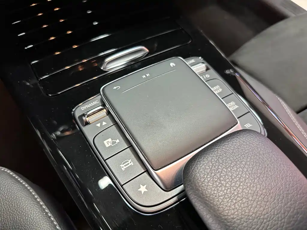 Mercedes-Benz A-Class 2023 — фото 10