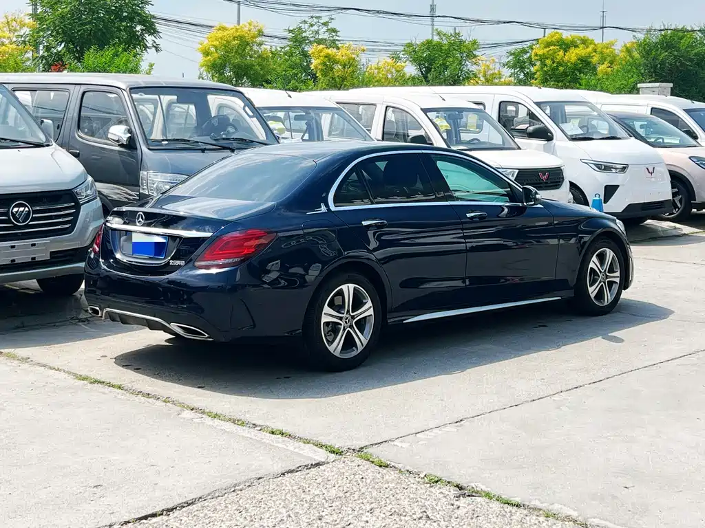 Mercedes-Benz C-Class 2019 — фото 4