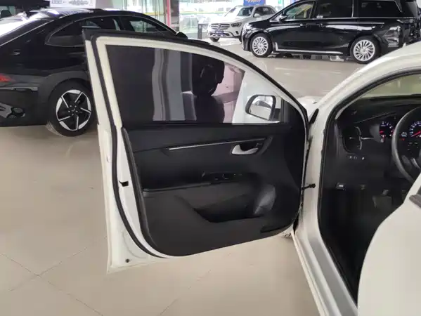 Kia K2 2018