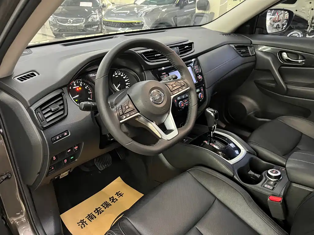 Nissan X-Trail 2018 — фото 10