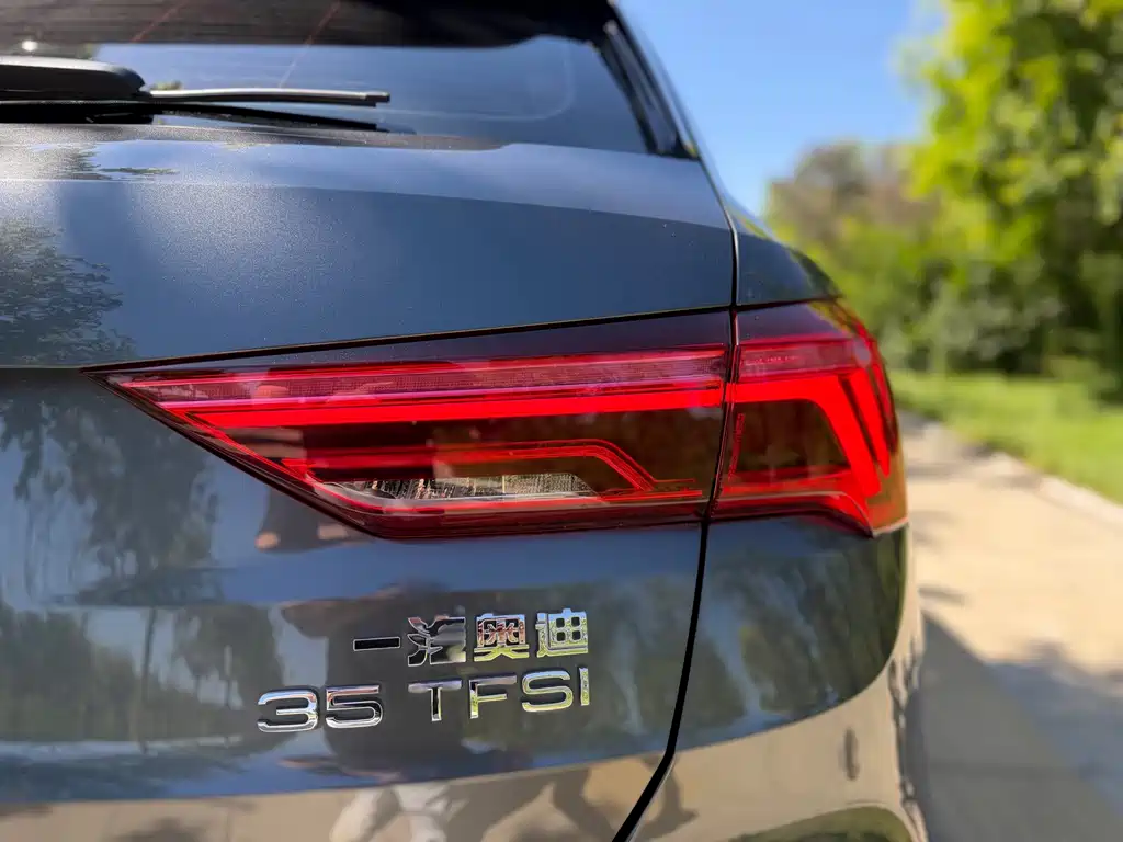 Audi Q3 2022 — фото 17