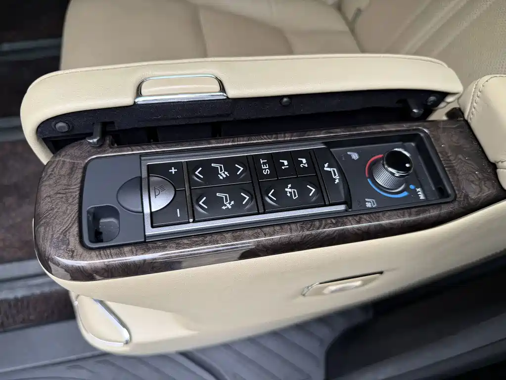 Toyota Vellfire 2020 — фото 15