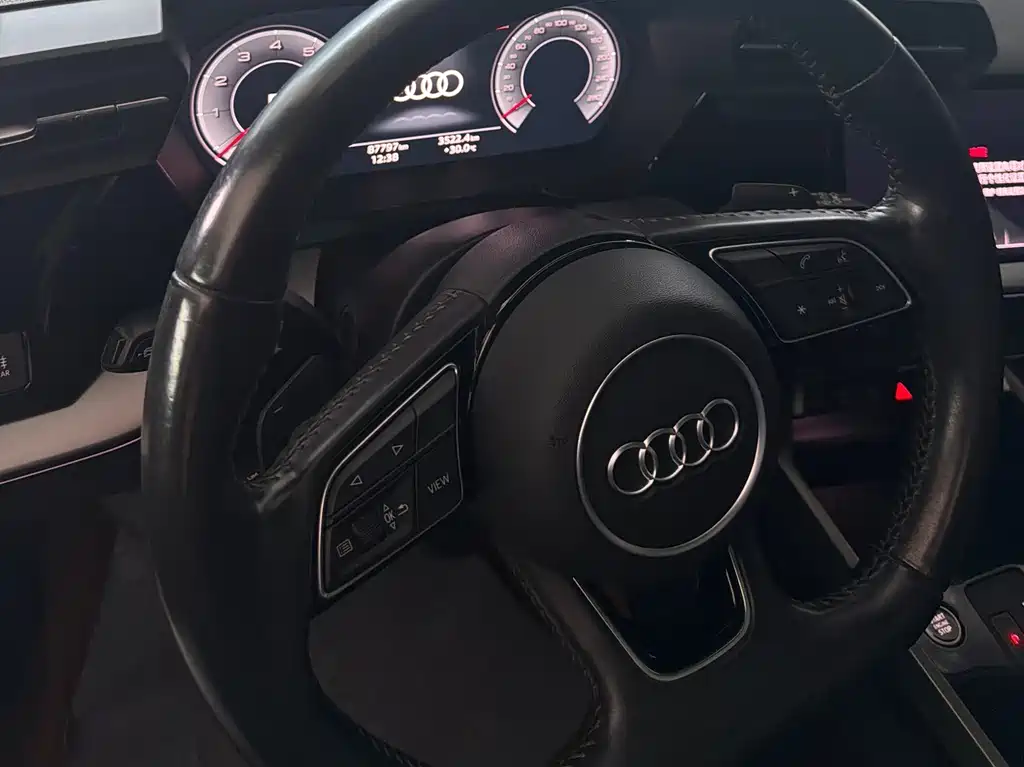 Audi A3 2022 — фото 9