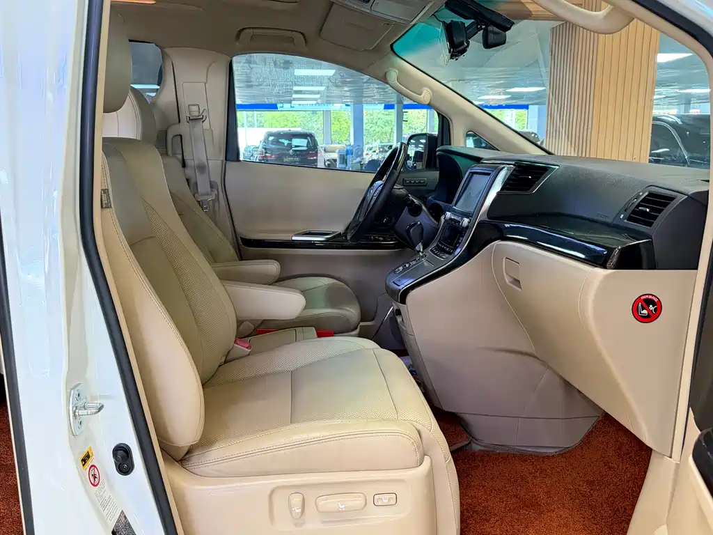 Toyota Alphard 2013 — фото 14