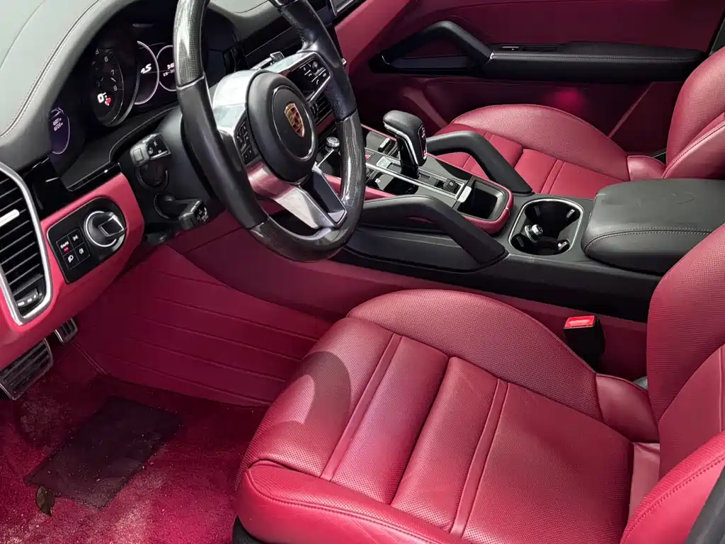 Porsche Cayenne 2023 — фото 10