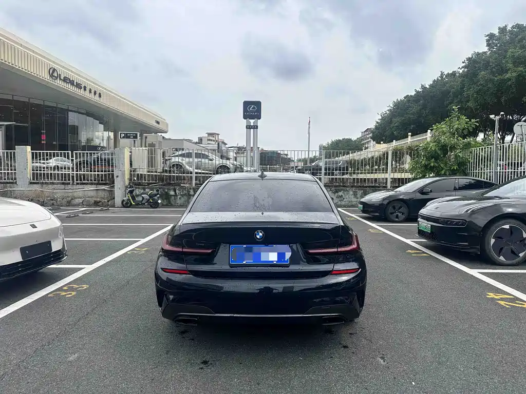 BMW 3 Series 2021