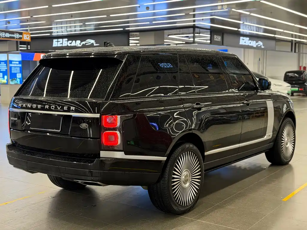 Land Rover Range Rover 2020 — фото 10