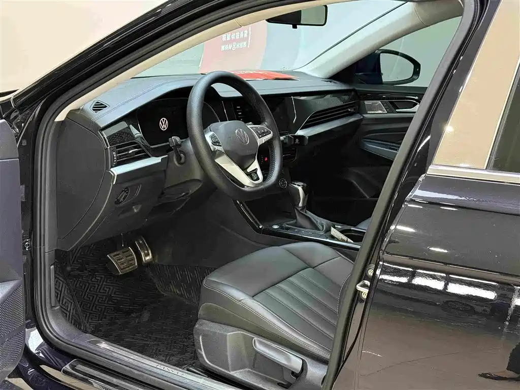 Volkswagen Passat 2022