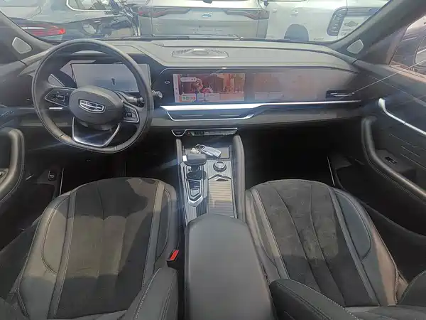 Geely Xingyue L 2024