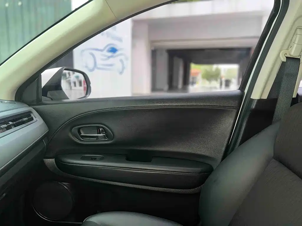 Honda Vezel 2019 — фото 15
