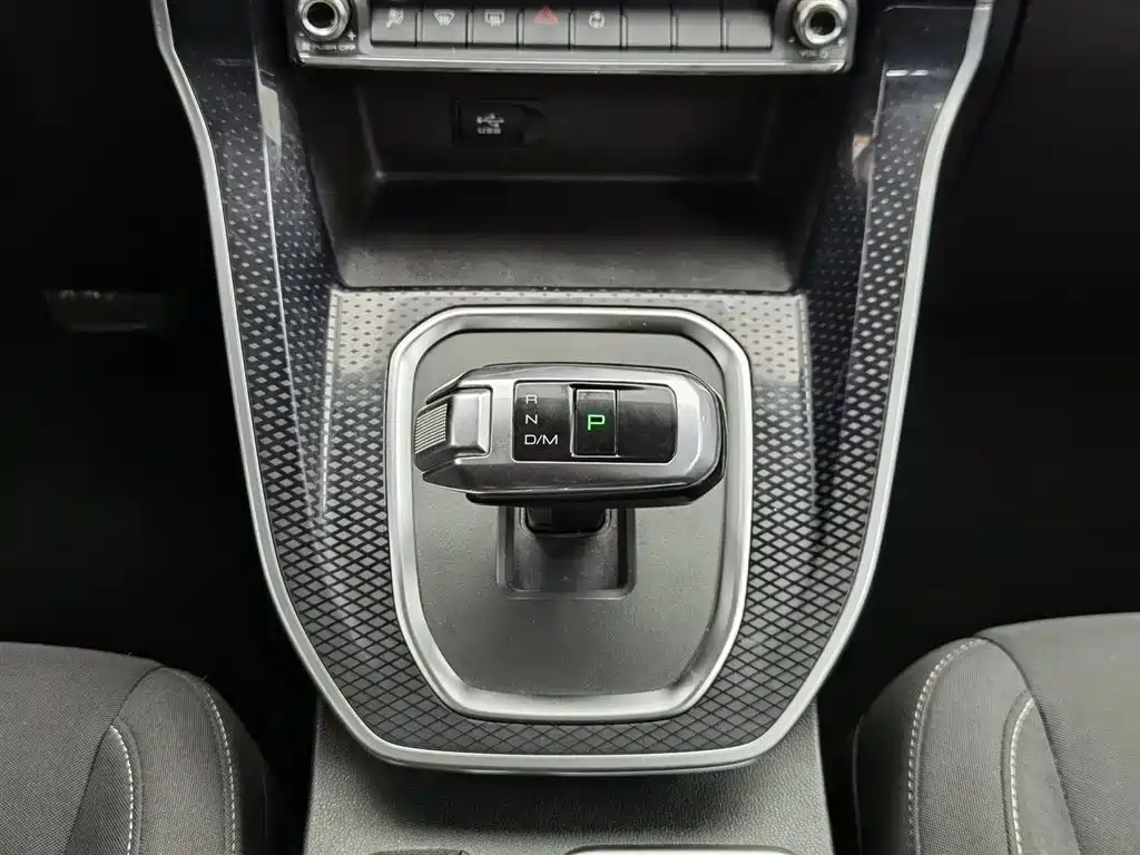 Haval M6 2023 — фото 13
