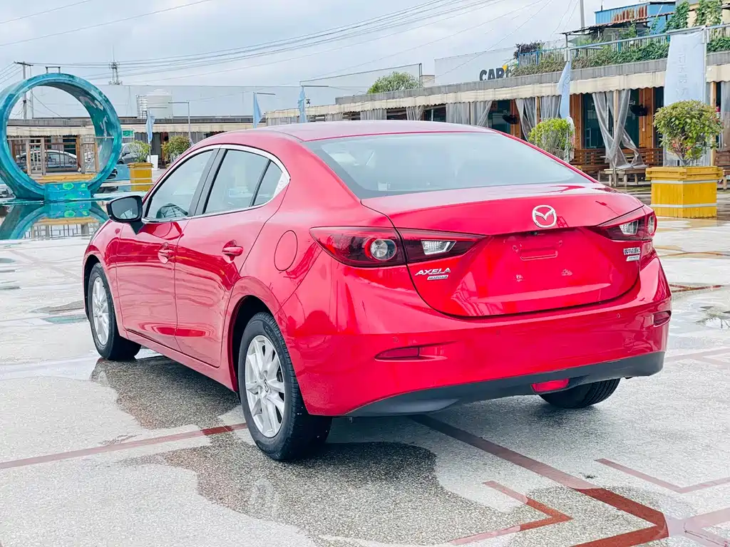Mazda 3 Axela 2019 — фото 13