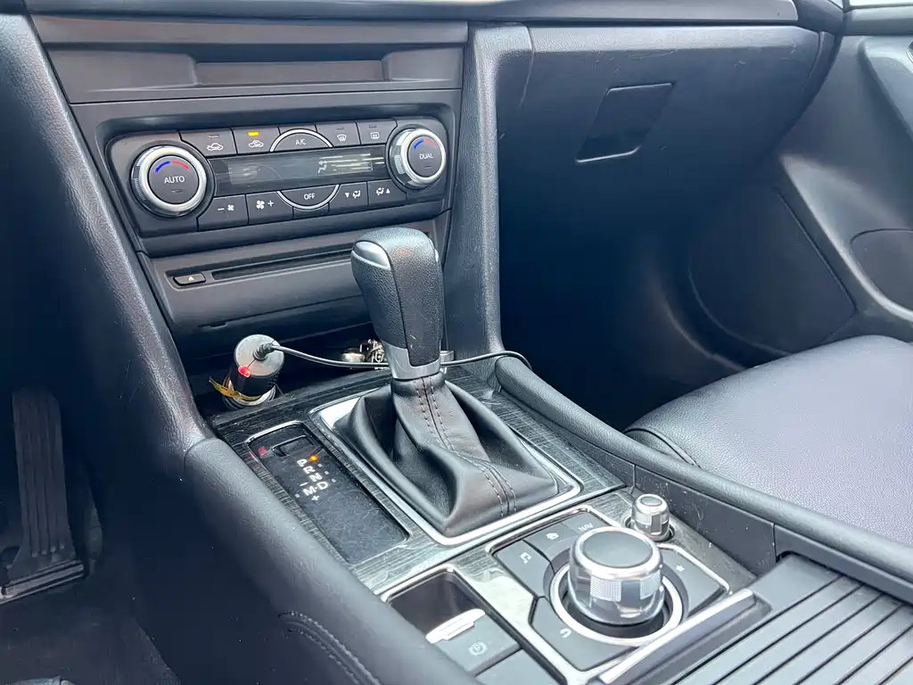 Mazda 3 Angkesela 2018 — фото 11