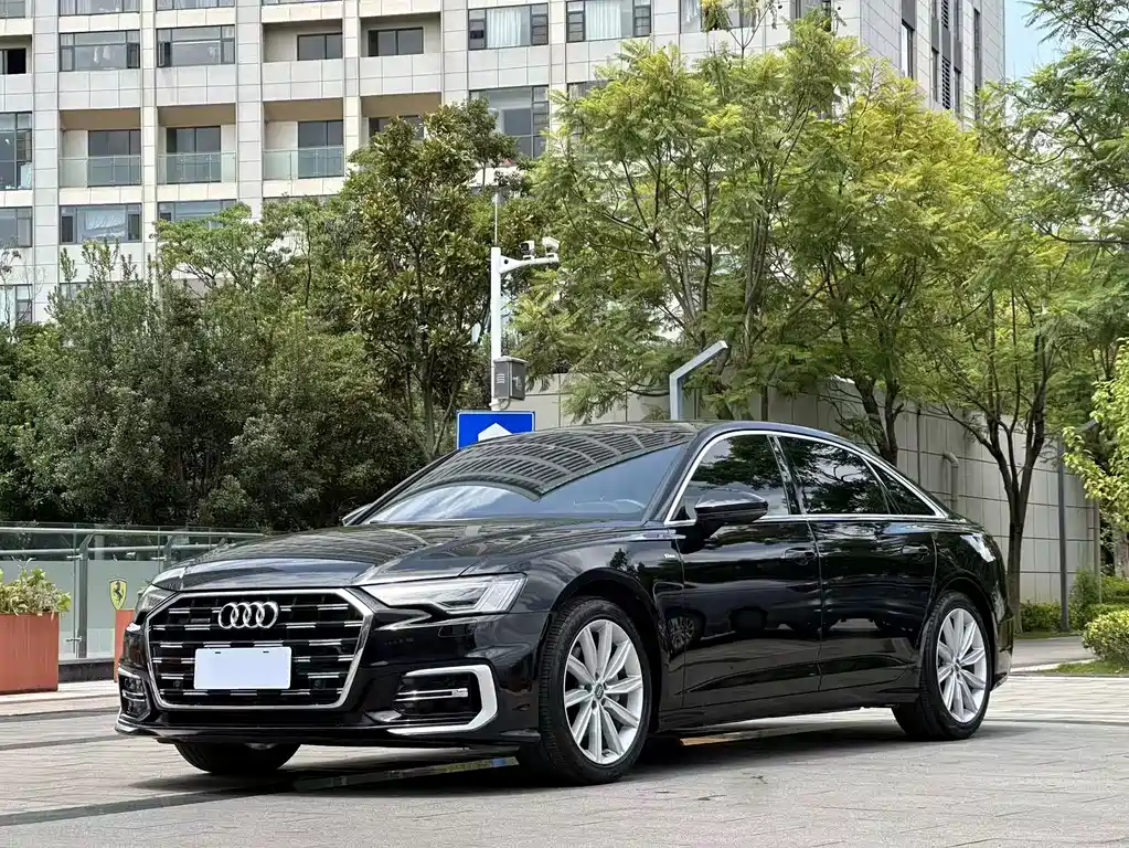 Audi A6L 2021 — фото 1