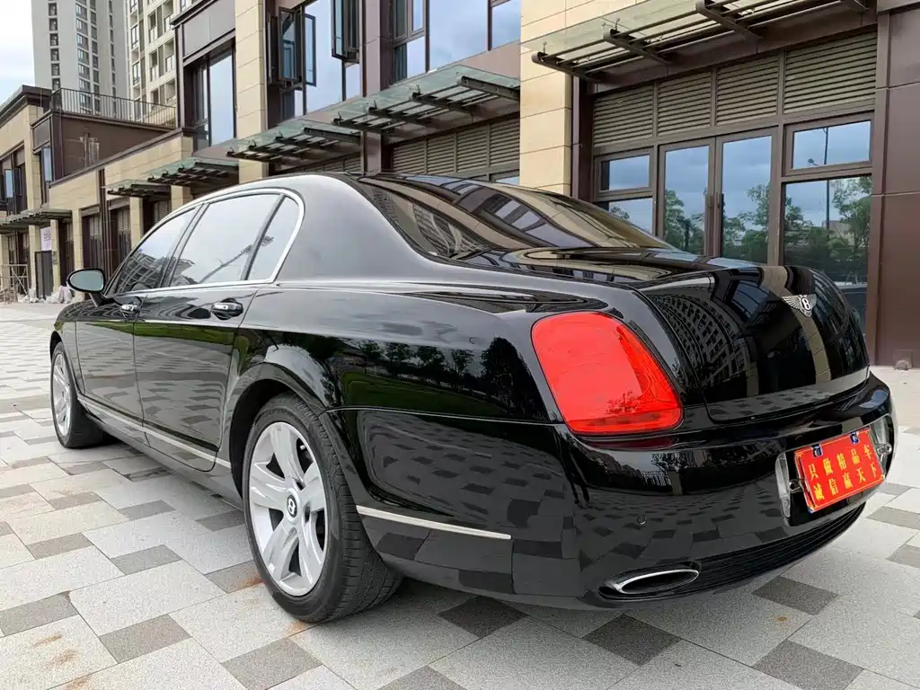 Bentley Flying Spur 2008 — фото 7