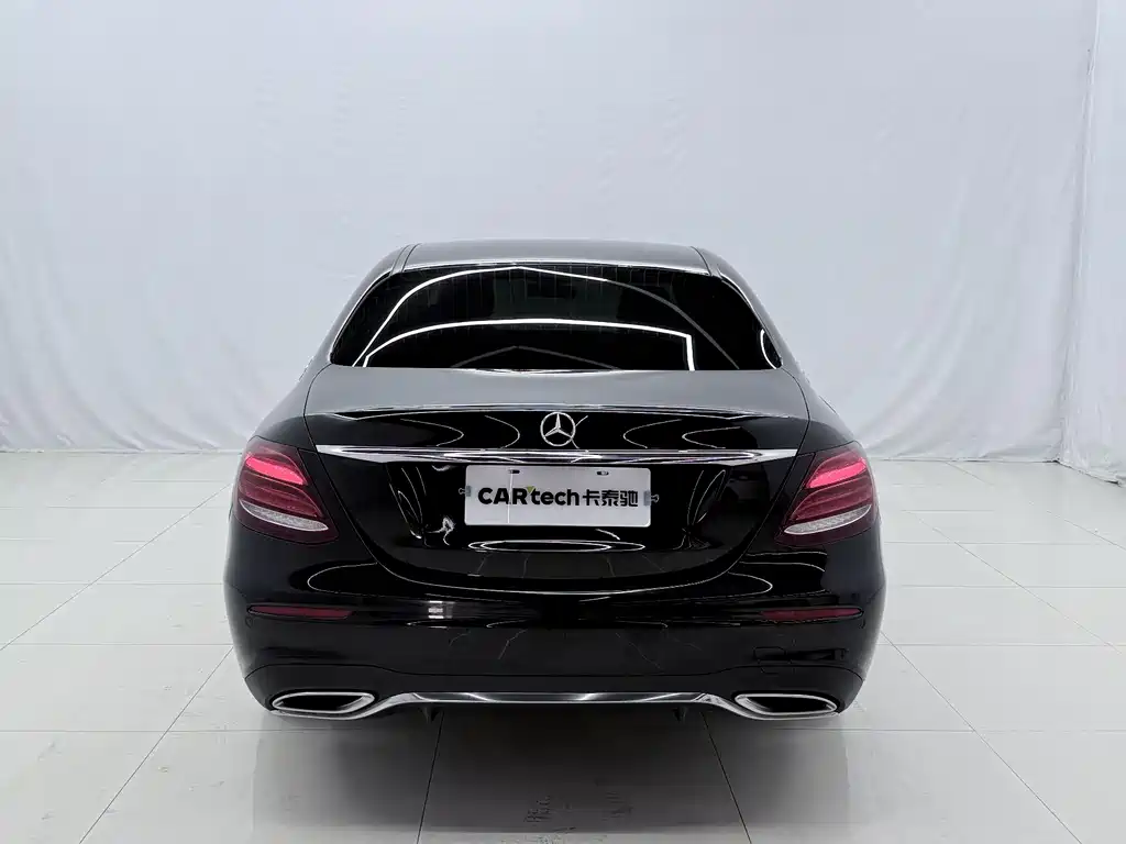 Mercedes-Benz E-Class 2019 — фото 15