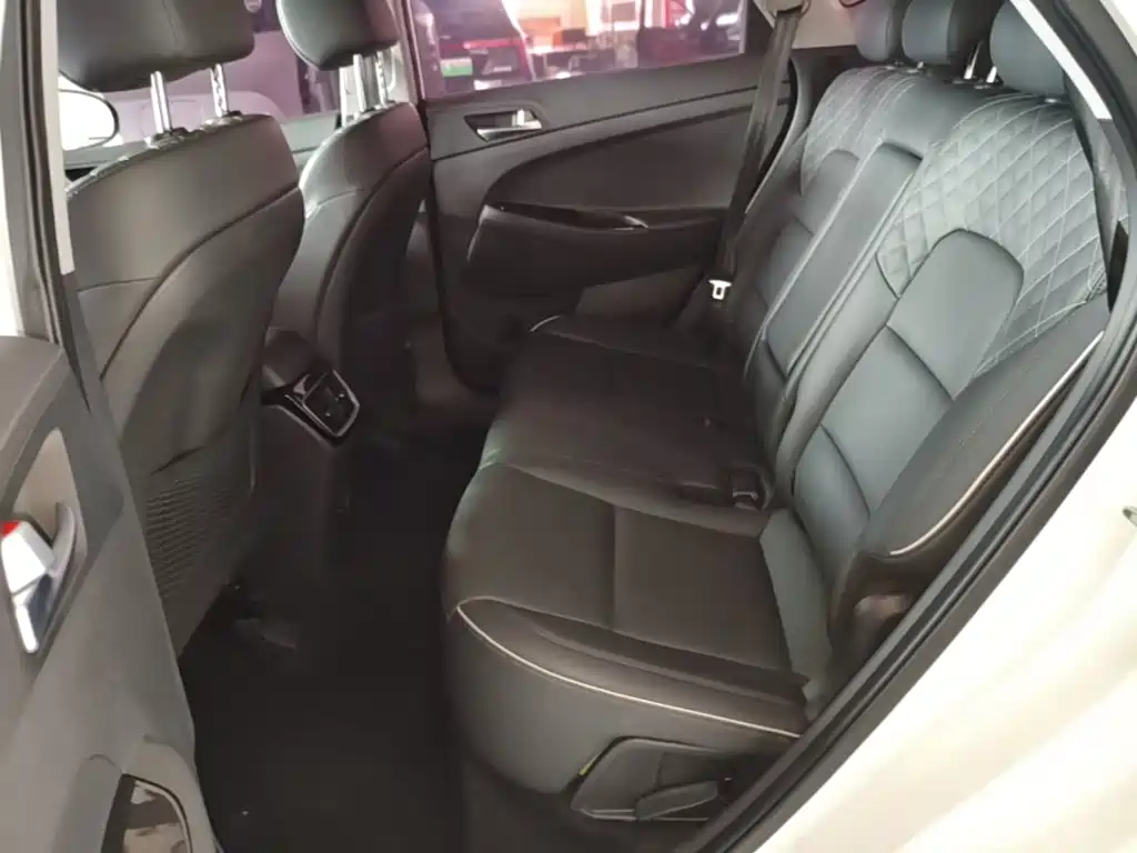Hyundai Tucson 2020 — фото 17