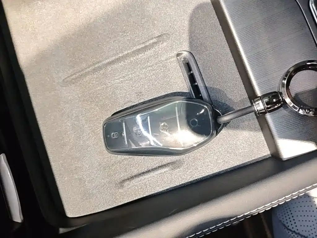 BYD Seal 06 DM-i Travel Edition 2025 — фото 9