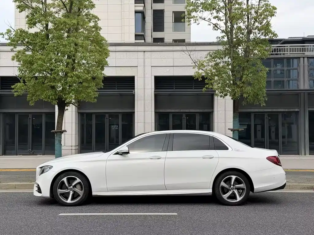 Mercedes-Benz E-Class 2018