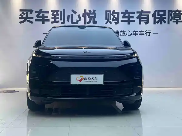 Li Auto L6 2025