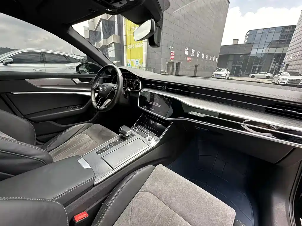 Audi A6L 2021 — фото 32