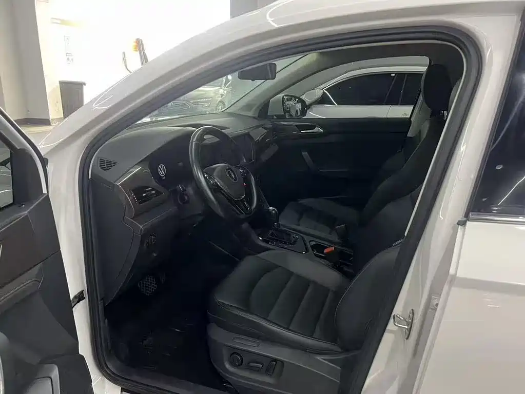 Volkswagen Tharu 2023